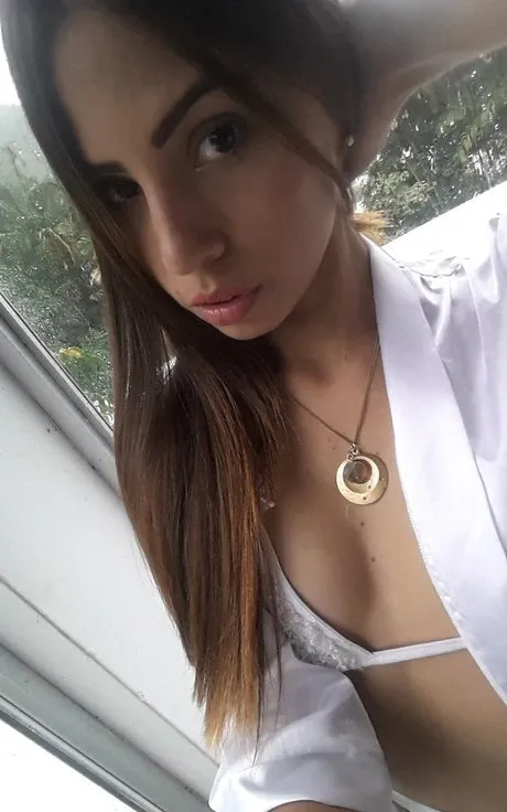 Irmak - Adalar VIP Escort Bayan Modeli - Gerçek Fotoğraflı İlan